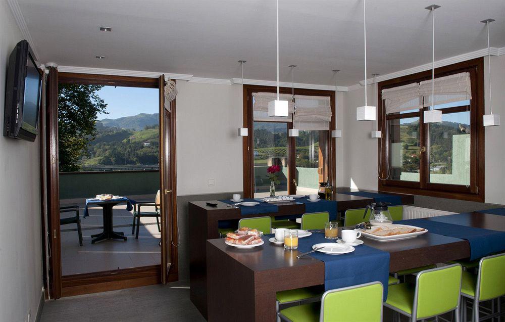 Apartamentos Turisticos Talaimendi Zarautz Exterior photo
